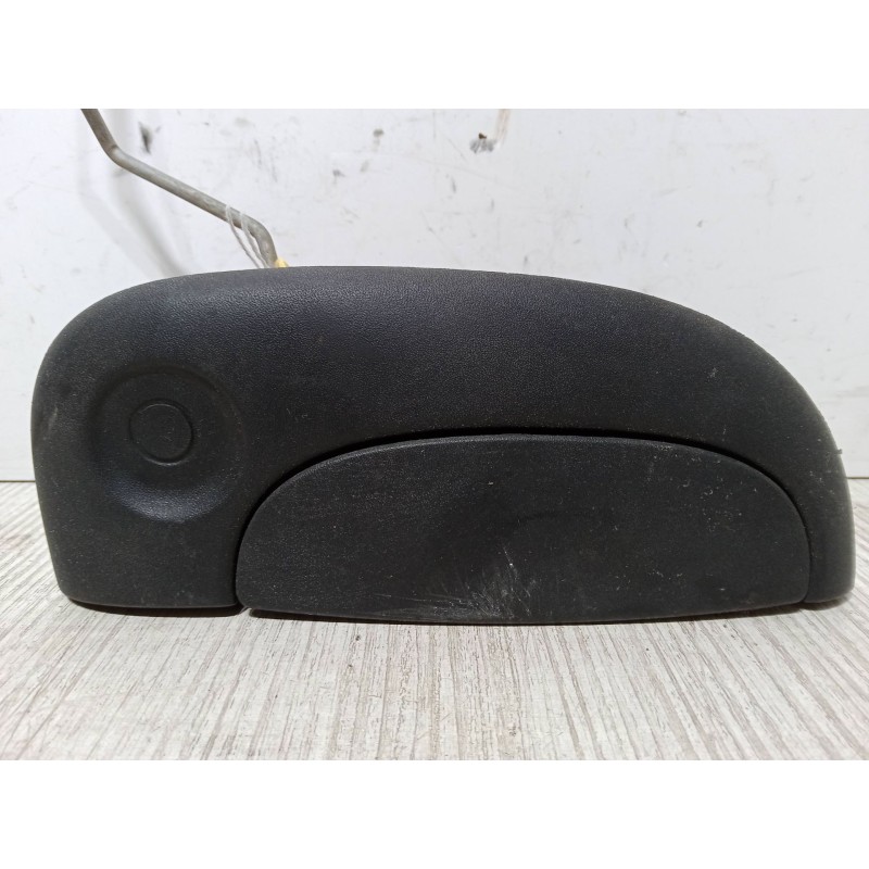 Recambio de maneta exterior puerta delantera derecha para renault kangoo (kc0/1_) 1.5 dci referencia OEM IAM C2062A2  