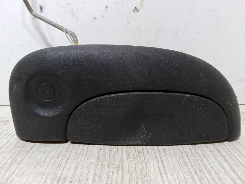 Recambio de maneta exterior puerta delantera derecha para renault kangoo (kc0/1_) 1.5 dci referencia OEM IAM C2062A2  