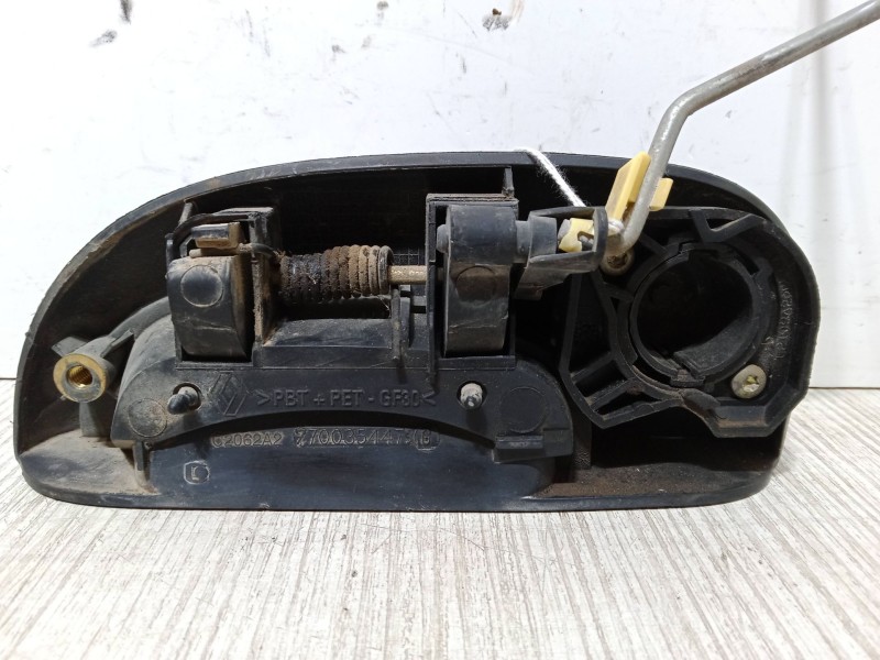 Recambio de maneta exterior puerta delantera derecha para renault kangoo (kc0/1_) 1.5 dci referencia OEM IAM C2062A2  