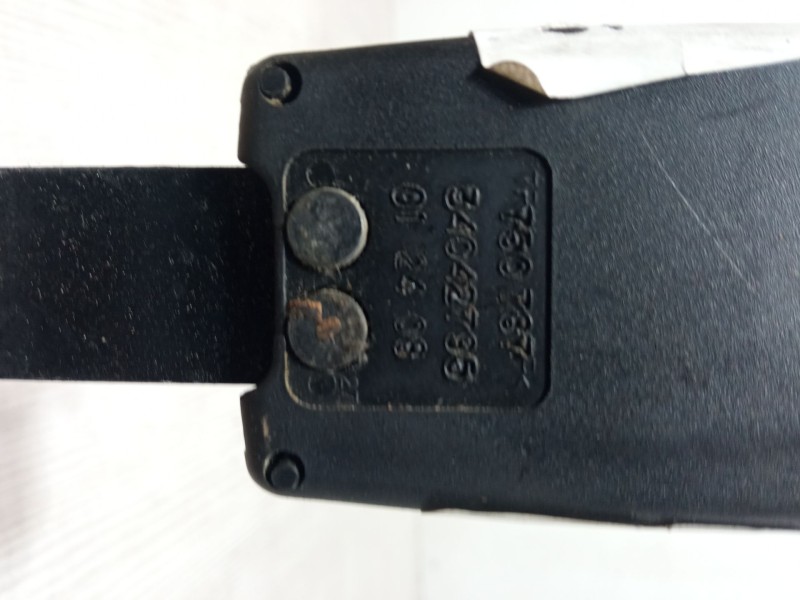 Recambio de anclaje cinturon delantero derecho para renault clio iii (br0/1, cr0/1) 1.2 16v (br02, br0j, br11, cr02, cr0j, cr11)