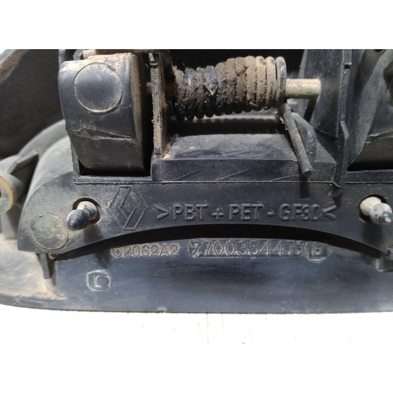 Recambio de maneta exterior puerta delantera derecha para renault kangoo (kc0/1_) 1.5 dci referencia OEM IAM C2062A2  