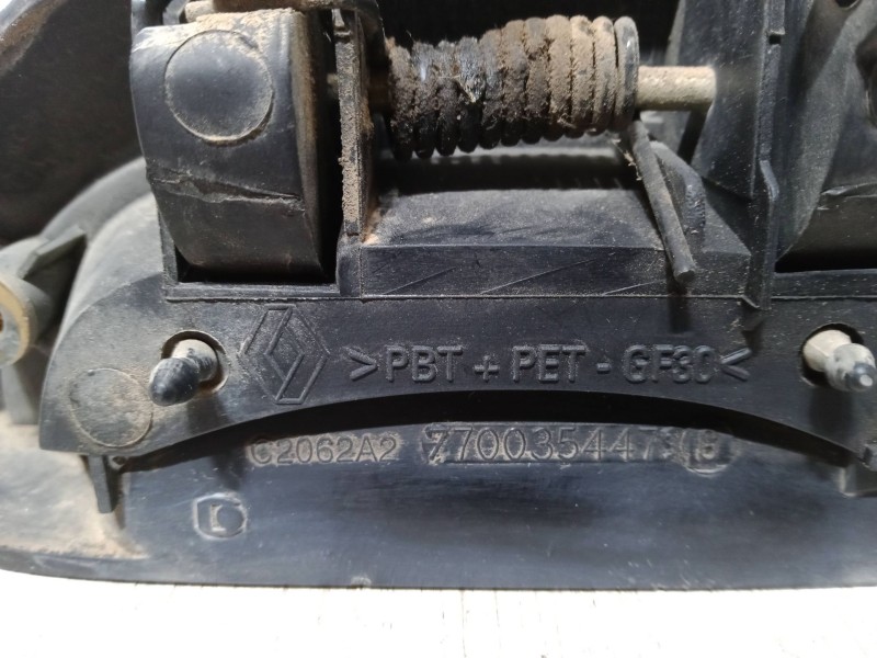 Recambio de maneta exterior puerta delantera derecha para renault kangoo (kc0/1_) 1.5 dci referencia OEM IAM C2062A2  