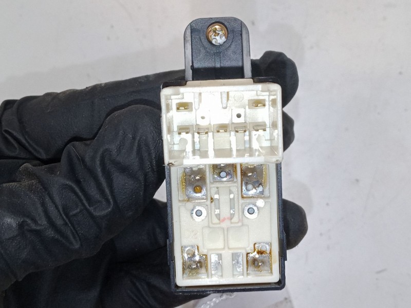 Recambio de mando elevalunas trasero izquierdo para hyundai santa fé i (sm) 2.0 crdi referencia OEM IAM   