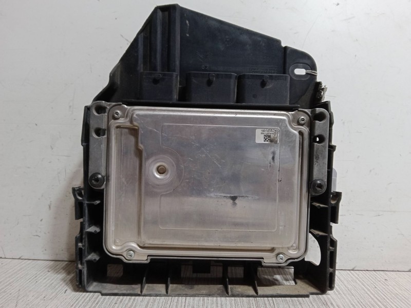 Recambio de centralita motor uce para peugeot 207 cc (wd_) 1.6 16v referencia OEM IAM 96631937809664738680 MEV17.4 0261201505