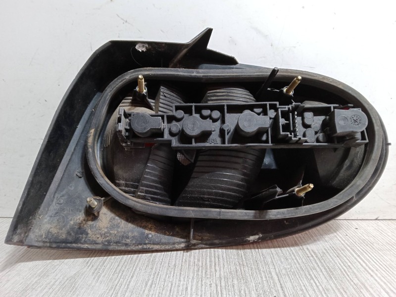Recambio de piloto trasero derecho para renault megane i coach (da0/1_) 1.6 16v (da0b, da04, da11) referencia OEM IAM   
