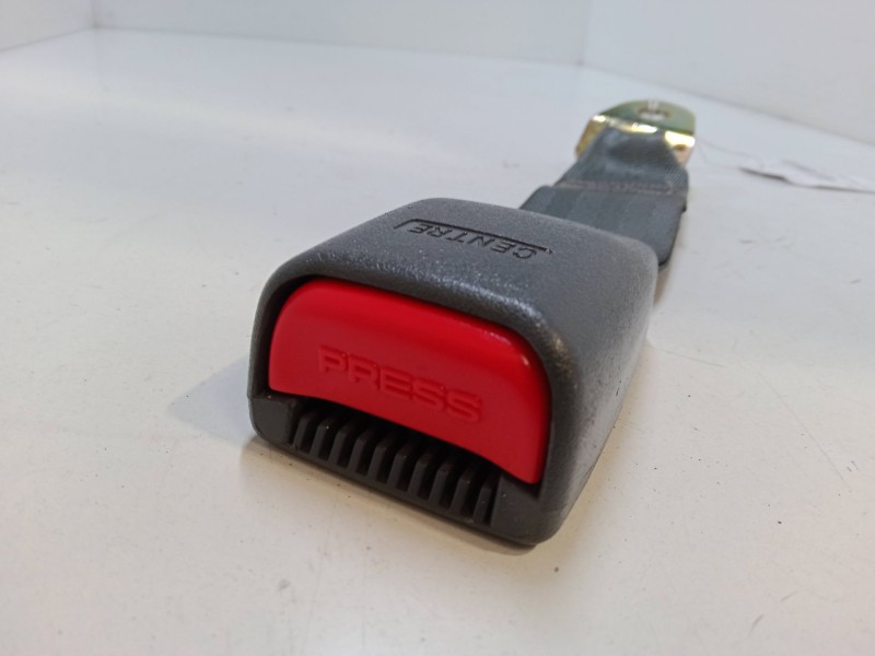 Recambio de anclaje cinturon trasero derecho para hyundai santa fé i (sm) 2.0 crdi referencia OEM IAM   