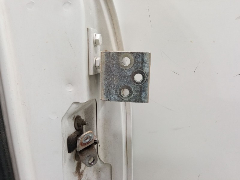 Recambio de puerta delantera izquierda para peugeot partner caja/chasis 1.6 hdi referencia OEM IAM   