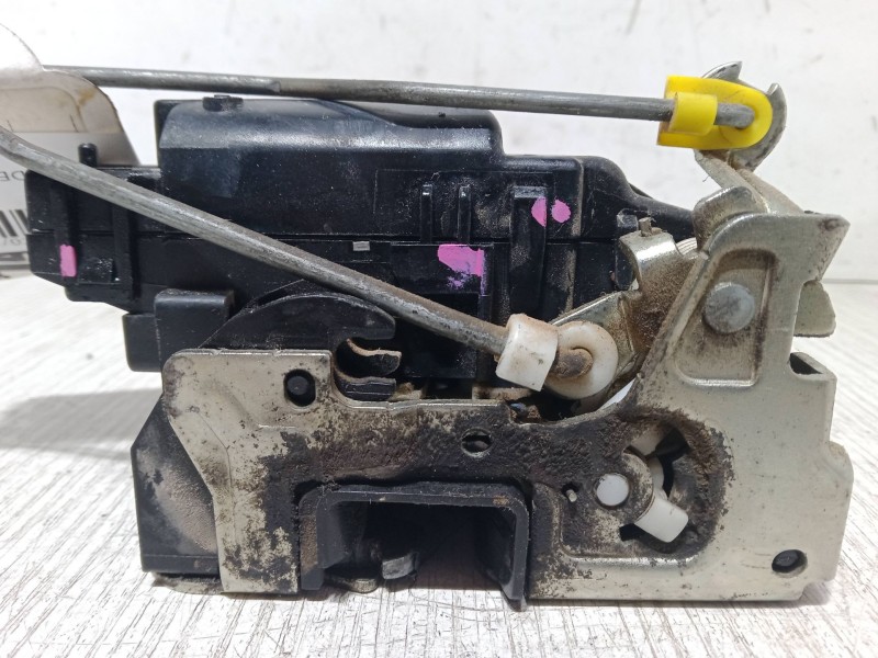 Recambio de cerradura puerta delantera derecha para renault kangoo (kc0/1_) 1.5 dci (kc08, kc09) referencia OEM IAM   