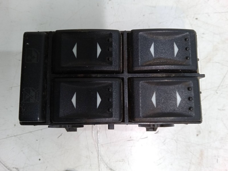 Recambio de mando elevalunas delantero izquierdo para ford mondeo iii (b5y) 2.0 tdci referencia OEM IAM   