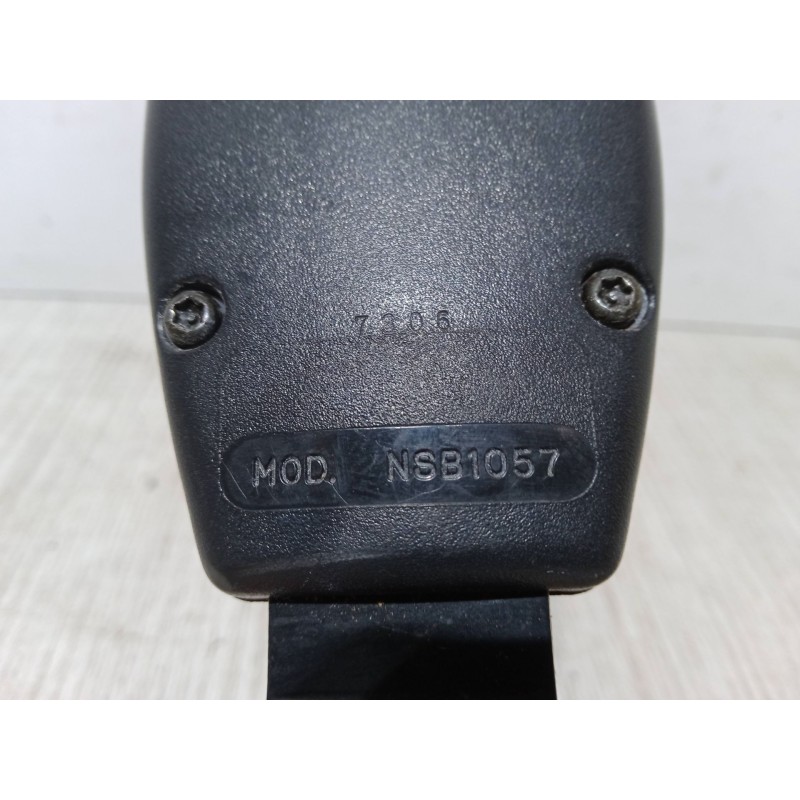 Recambio de anclaje cinturon delantero izquierdo para nissan almera i hatchback (n15) 1.4 s, gx, lx referencia OEM IAM NSB1057  