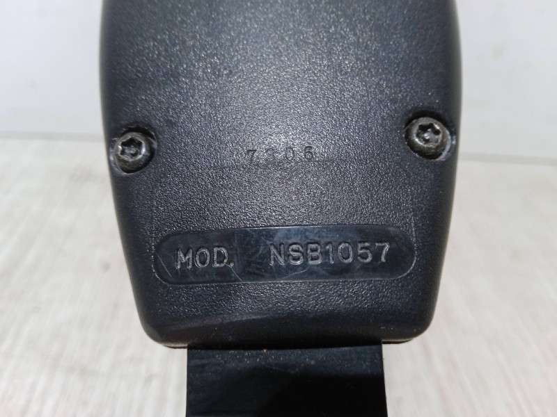 Recambio de anclaje cinturon delantero izquierdo para nissan almera i hatchback (n15) 1.4 s, gx, lx referencia OEM IAM NSB1057  