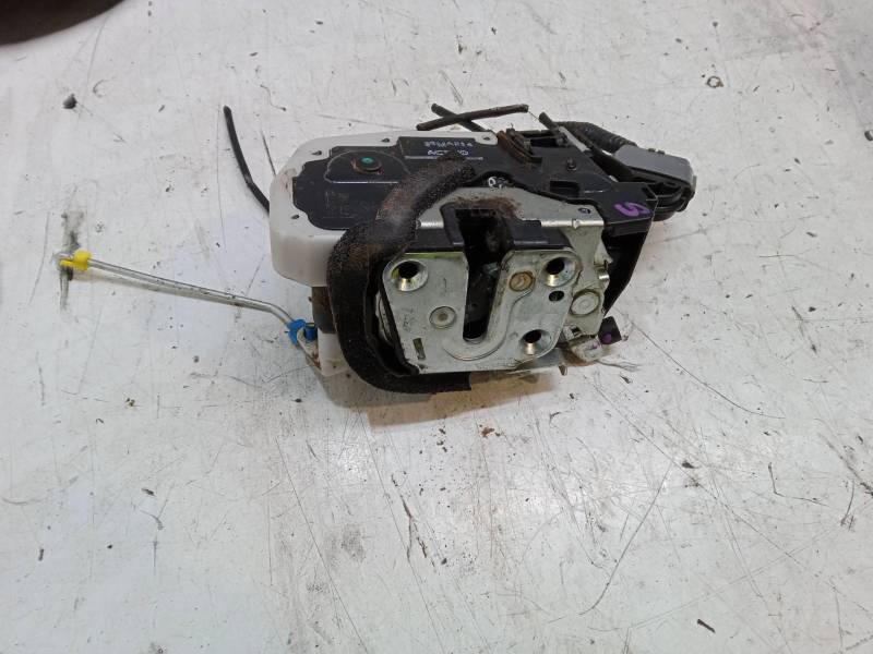 CERRADURA PUERTA DELANTERA IZQUIERDA 
