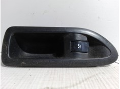 Recambio de mando elevalunas trasero derecho para renault laguna ii (bg0/1_) 1.9 dci (bg08, bg0g) referencia OEM IAM 8200C317494