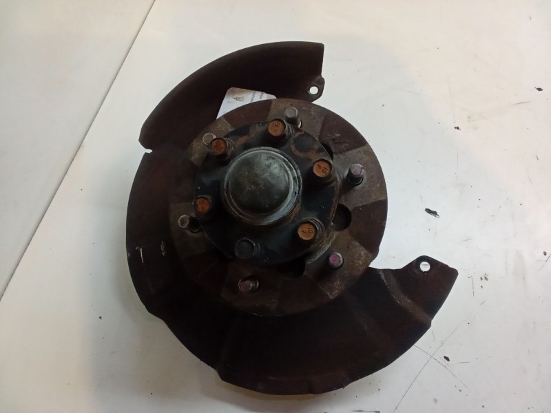 Recambio de mangueta delantera izquierda para mitsubishi l200 (k7_t, k6_t, k5_t) 2.5 td 4wd (k74t) referencia OEM IAM   