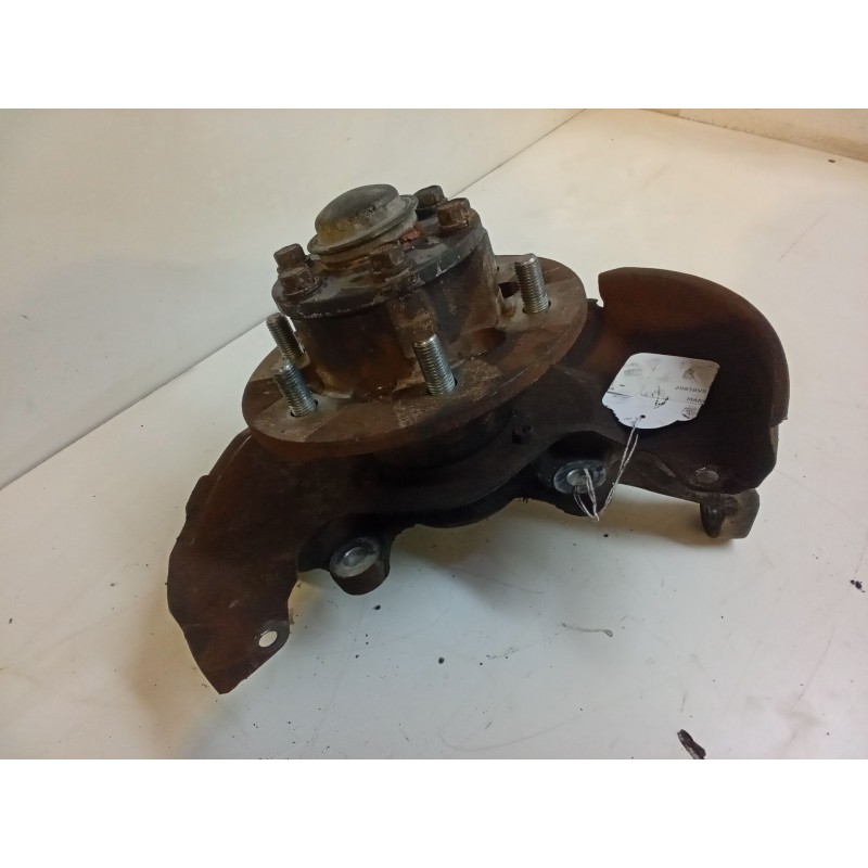 Recambio de mangueta delantera izquierda para mitsubishi l200 (k7_t, k6_t, k5_t) 2.5 td 4wd (k74t) referencia OEM IAM   