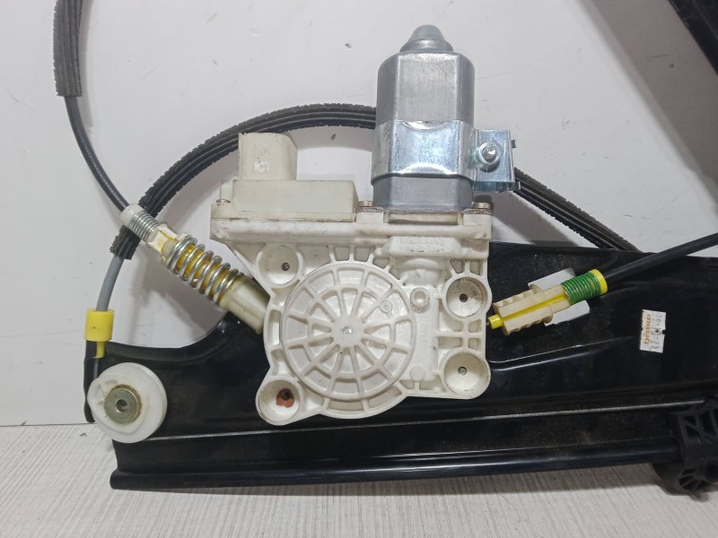 Recambio de elevalunas electrico delantero izquierdo para bmw 7 (e65, e66, e67) 735 i, li referencia OEM IAM 7138861.E  