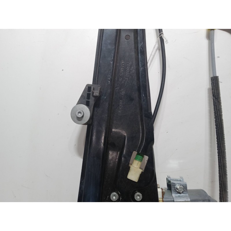 Recambio de elevalunas electrico delantero izquierdo para bmw 7 (e65, e66, e67) 735 i, li referencia OEM IAM 7138861.E  