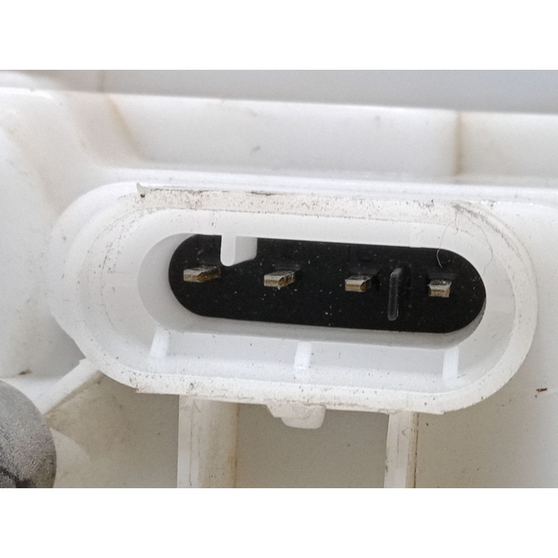 Recambio de cerradura puerta delantera derecha para renault laguna ii (bg0/1_) 1.9 dci (bg08, bg0g) referencia OEM IAM   