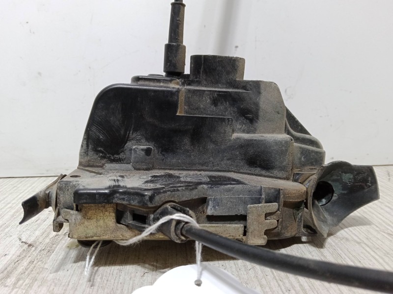 Recambio de cerradura puerta delantera izquierda para renault laguna ii (bg0/1_) 1.9 dci (bg08, bg0g) referencia OEM IAM   