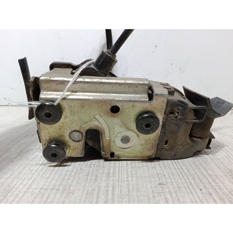 Recambio de cerradura puerta delantera izquierda para renault laguna ii (bg0/1_) 1.9 dci (bg08, bg0g) referencia OEM IAM   