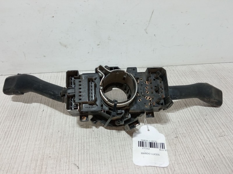 Recambio de mando luces para skoda fabia i (6y2) 1.4 referencia OEM IAM 8L0953513G  