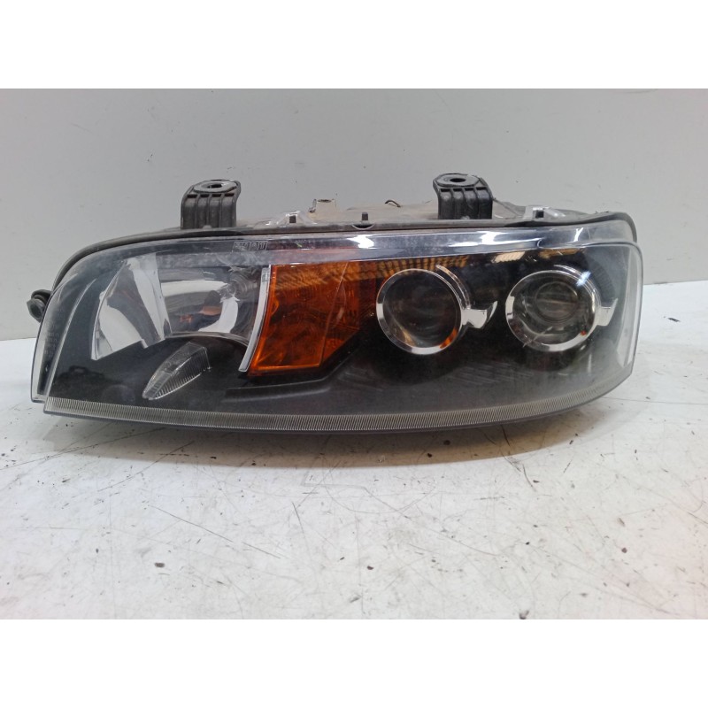 Recambio de faro izquierdo para fiat punto furgoneta/hatchback (188_) 1.2 60 referencia OEM IAM   