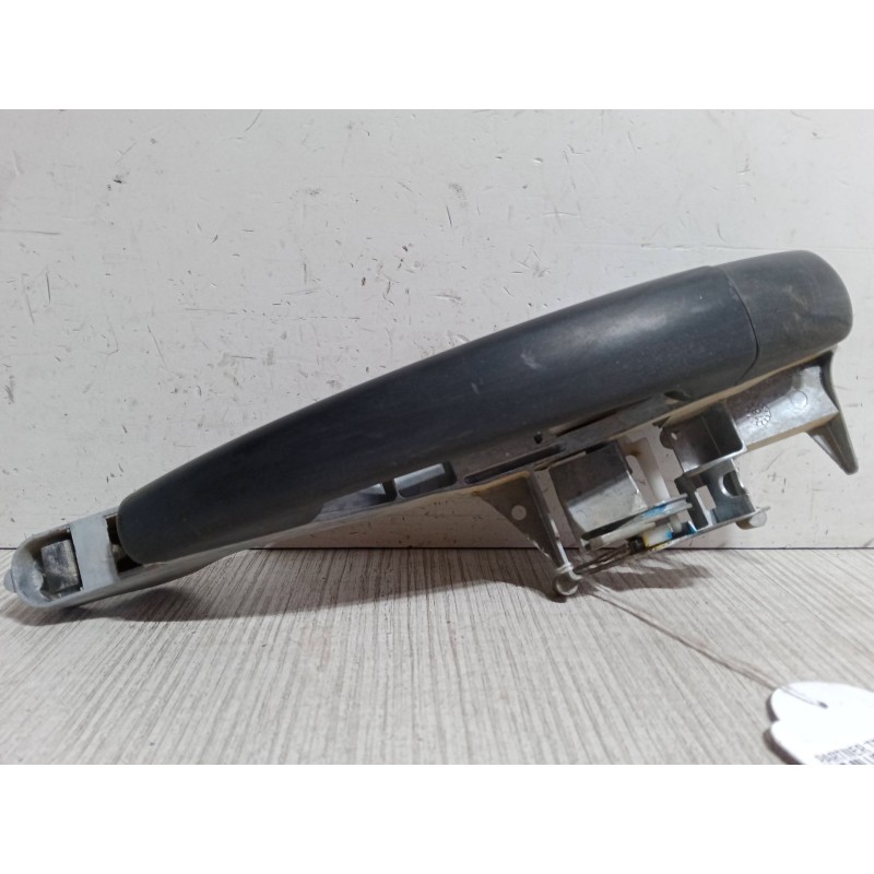 Recambio de maneta exterior puerta delantera derecha para peugeot partner tepee 1.6 bluehdi 100 referencia OEM IAM   