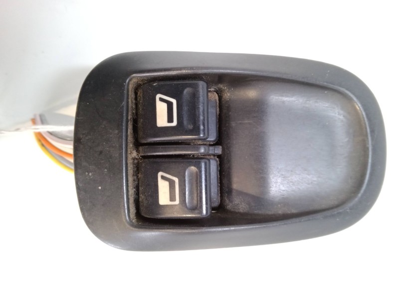 Recambio de mando elevalunas delantero izquierdo para seat ibiza ii (6k1) 1.4 i referencia OEM IAM   