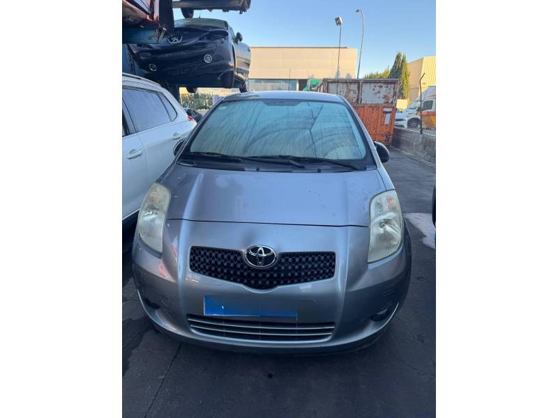 TOYOTA YARIS (_P9_)