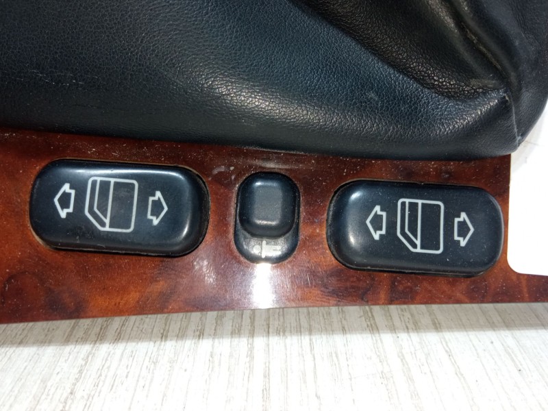 Recambio de mando elevalunas delantero izquierdo para mercedes-benz clase e (w210) e 230 (210.037) referencia OEM IAM 2108200110