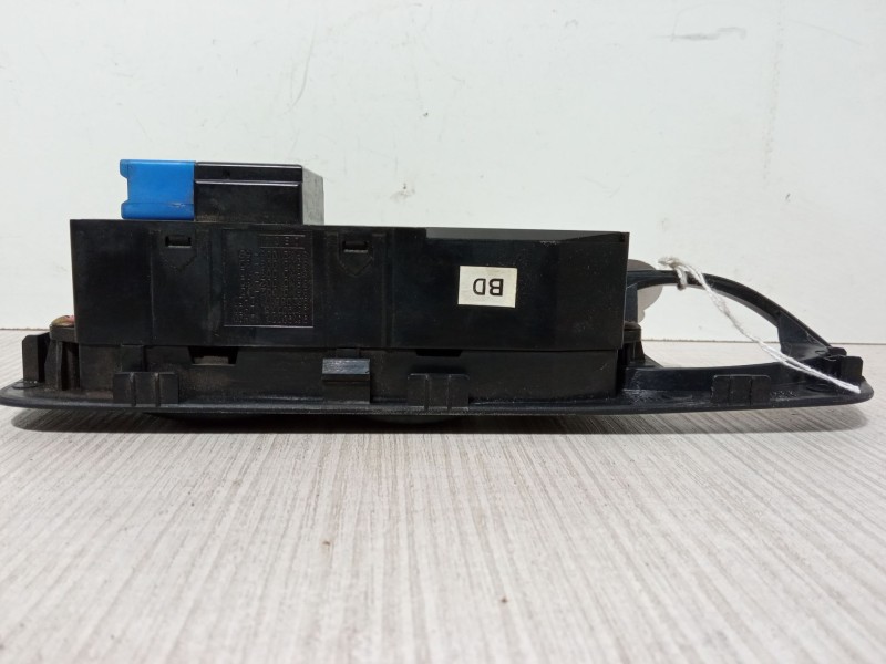 Recambio de mando elevalunas delantero izquierdo para chevrolet tacuma monospace (u100) 1.6 referencia OEM IAM 96190771  