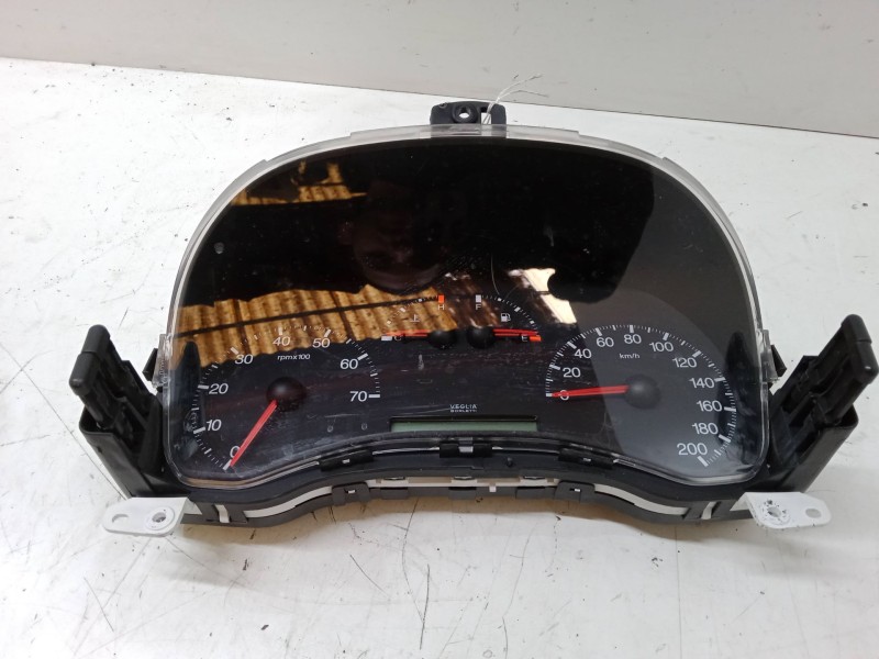 Recambio de cuadro instrumentos para fiat punto furgoneta/hatchback (188_) 1.2 60 referencia OEM IAM 46753574  