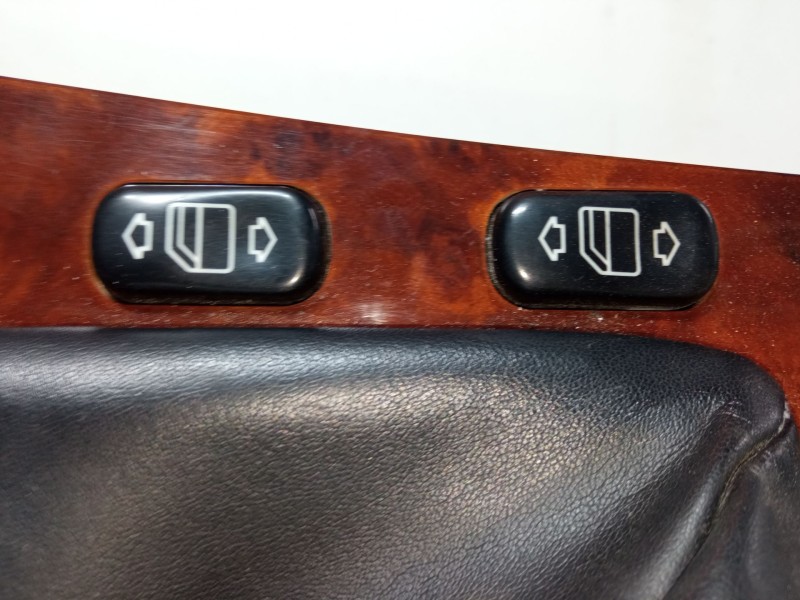 Recambio de mando elevalunas delantero izquierdo para mercedes-benz clase e (w210) e 230 (210.037) referencia OEM IAM 2108200110