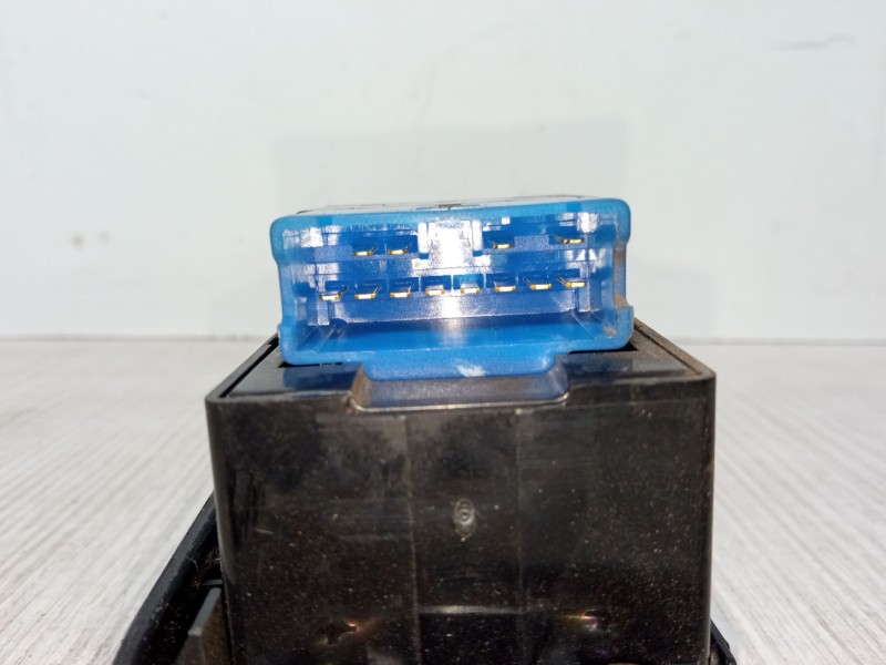 Recambio de mando elevalunas delantero izquierdo para chevrolet tacuma monospace (u100) 1.6 referencia OEM IAM 96190771  