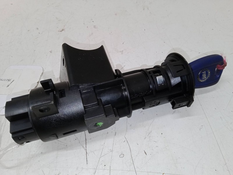 Recambio de clausor para fiat punto furgoneta/hatchback (188_) 1.2 60 referencia OEM IAM 46528244  