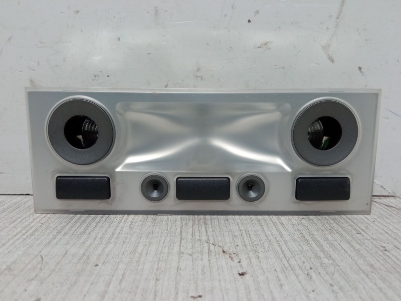 Recambio de luz interior delantera para bmw 7 (e65, e66, e67) 735 i, li referencia OEM IAM 63.31-8379699  