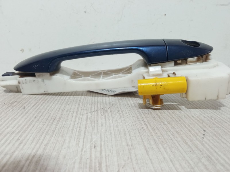 Recambio de maneta exterior puerta delantera derecha para kia cerato i hatchback (ld) 1.6 referencia OEM IAM   