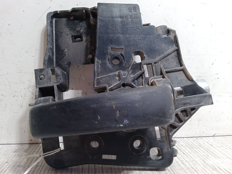 Recambio de maneta interior puerta corredera derecha para peugeot partner tepee 1.6 bluehdi 100 referencia OEM IAM 9682100677  