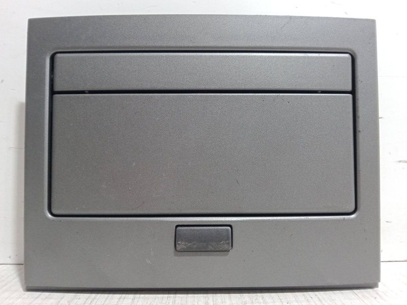 Recambio de luz interior trasera para bmw 7 (e65, e66, e67) 735 i, li referencia OEM IAM   