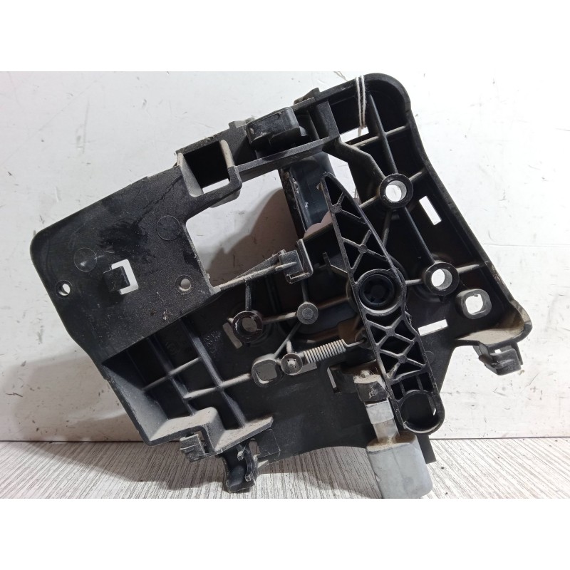 Recambio de maneta interior puerta corredera derecha para peugeot partner tepee 1.6 bluehdi 100 referencia OEM IAM 9682100677  