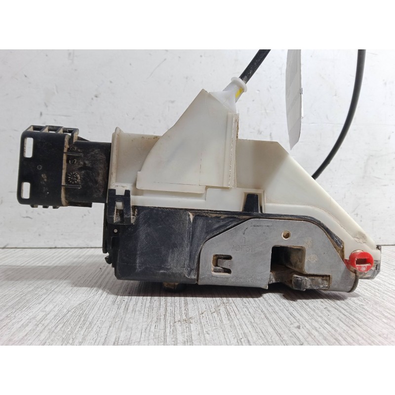 Recambio de cerradura puerta corredera derecha para peugeot partner tepee 1.6 bluehdi 100 referencia OEM IAM   