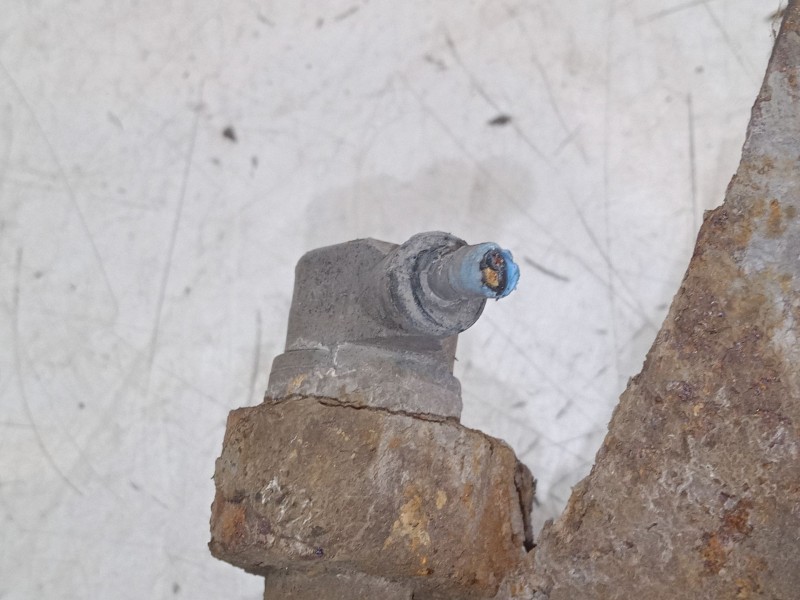 Recambio de mangueta delantera izquierda para hyundai santa fé i (sm) 2.0 crdi referencia OEM IAM   