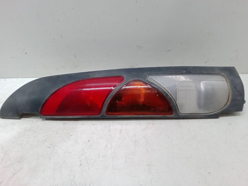 Recambio de piloto trasero derecho para renault kangoo (kc0/1_) 1.5 dci (kc07) referencia OEM IAM   