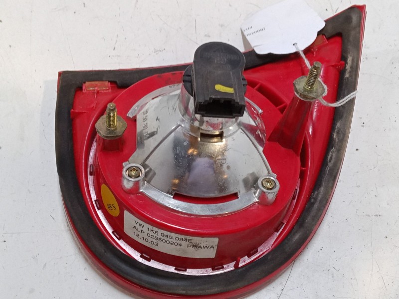 Recambio de piloto trasero porton derecho para volkswagen golf iv variant (1j5) 1.6 referencia OEM IAM   