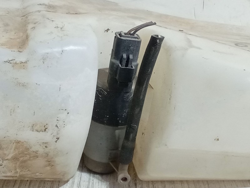Recambio de botella liquido limpiaparabrisas para dacia logan (ls_) 1.4 (lsoa, lsoc, lsoe, lsog) referencia OEM IAM   