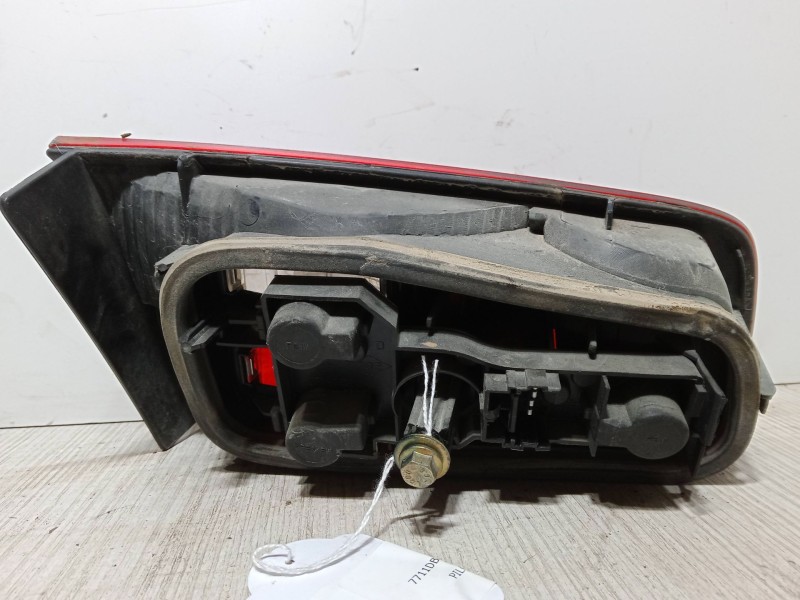 Recambio de piloto trasero porton derecho para renault laguna ii (bg0/1_) 1.9 dci (bg08, bg0g) referencia OEM IAM   