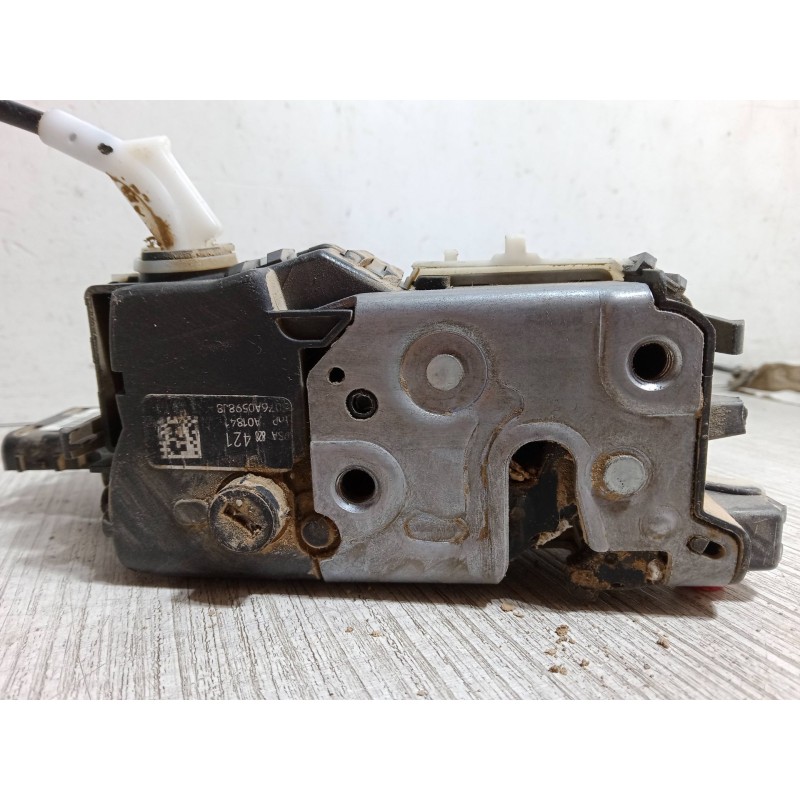 Recambio de cerradura puerta corredera izquierda para peugeot partner tepee 1.6 bluehdi 100 referencia OEM IAM 828421  