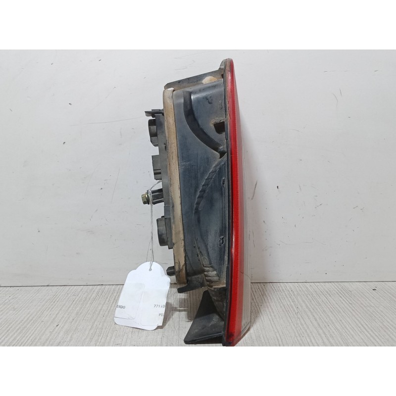Recambio de piloto trasero porton izquierdo para renault laguna ii (bg0/1_) 1.9 dci (bg08, bg0g) referencia OEM IAM   