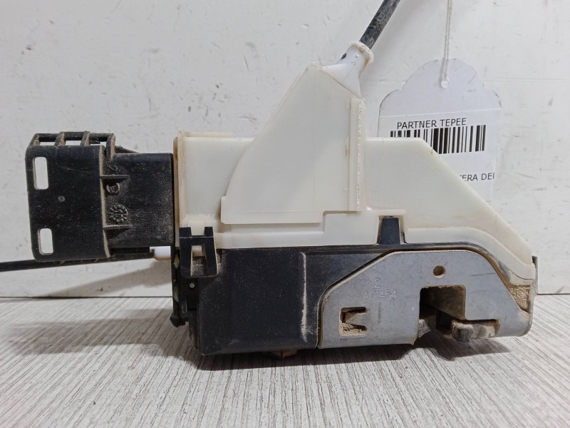 Recambio de cerradura puerta delantera derecha para peugeot partner tepee 1.6 bluehdi 100 referencia OEM IAM   