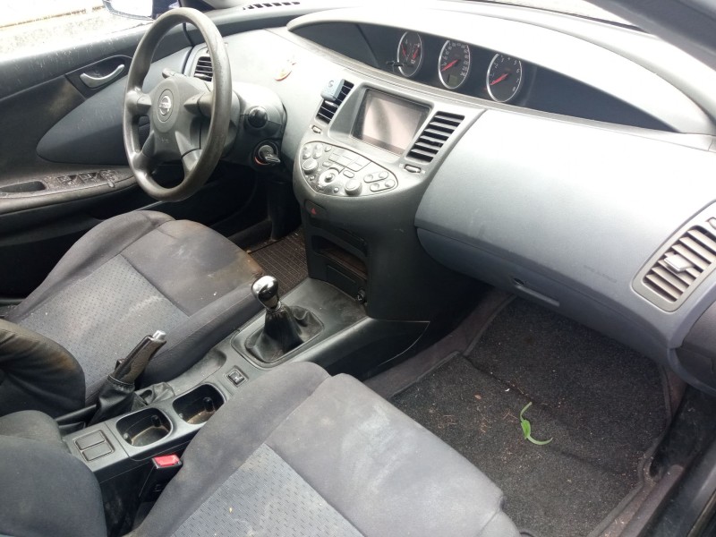 nissan primera hatchback (p12) del año 2003